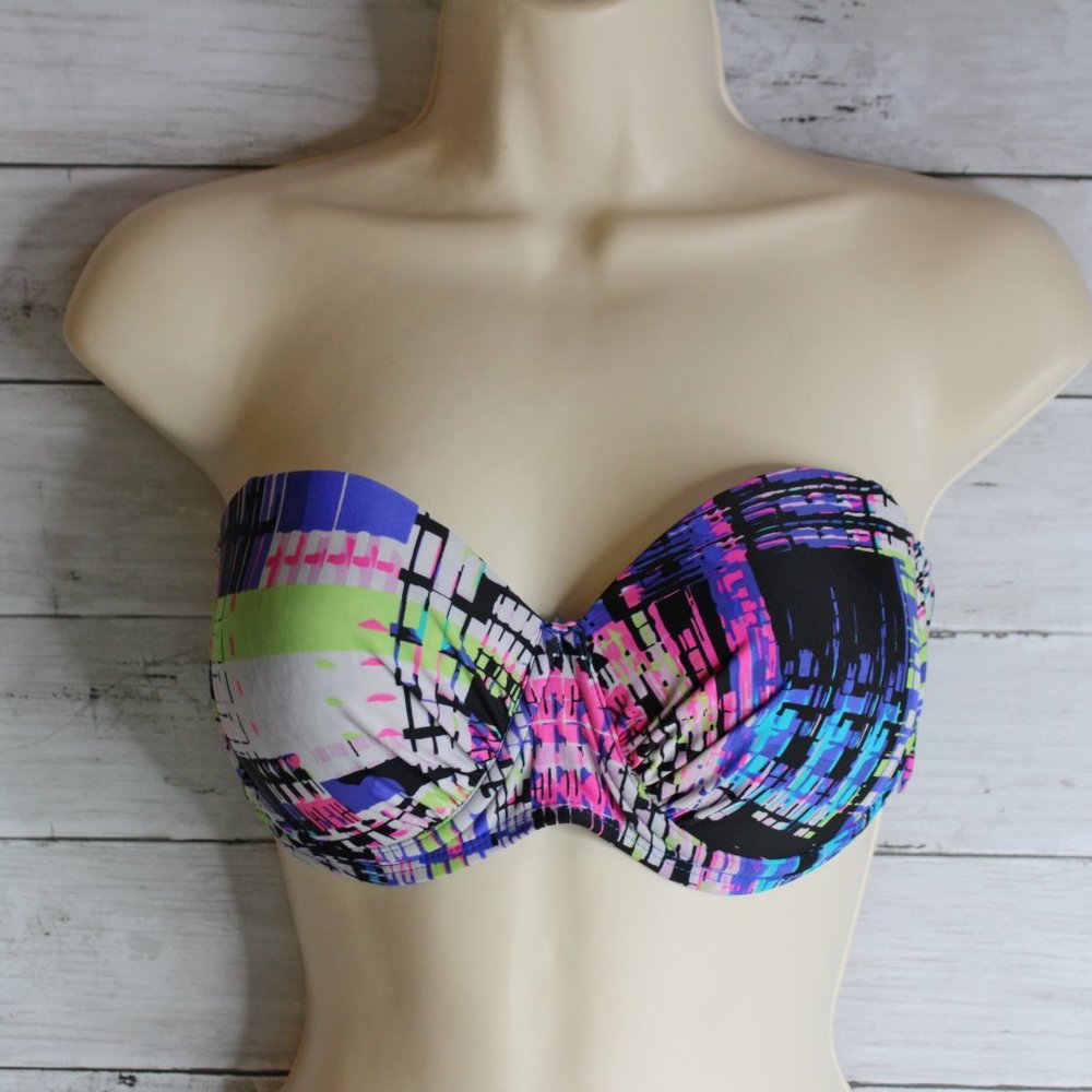 Coral Tropics Women's Swimsuit Bikini Top L